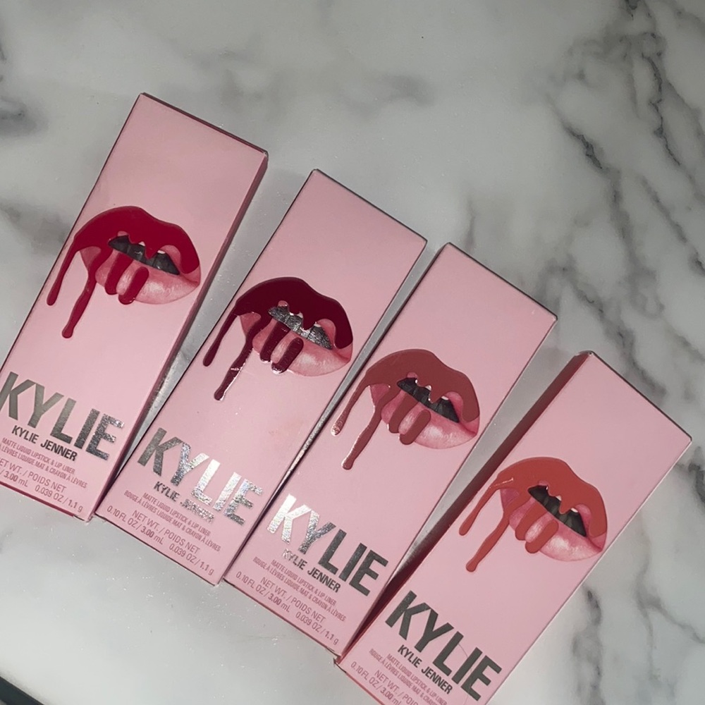 For 1 $25.      A bundle of 2 - $40.     All 4 - $75